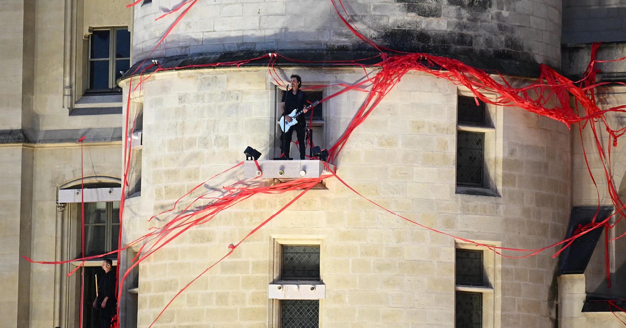 Le groupe Gojira, interprètes de « Ah ! Ça ira ! » aux JO 2024 de Paris